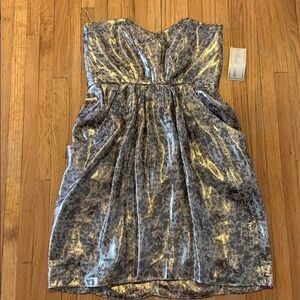 NWT Soshanna Metallic Strapless Dress Size 6